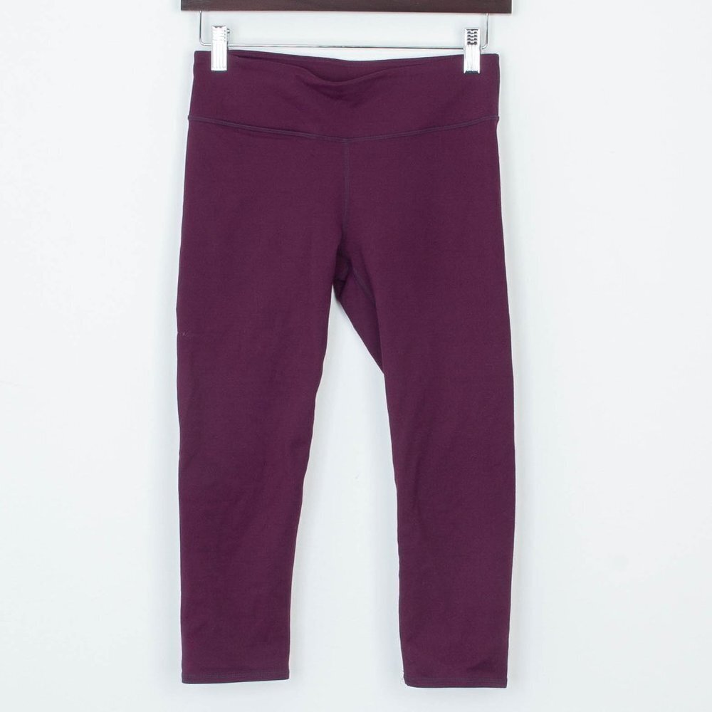 Fabletics Mid-Rise Crop Athletic Workout‎ Leggings Size Small